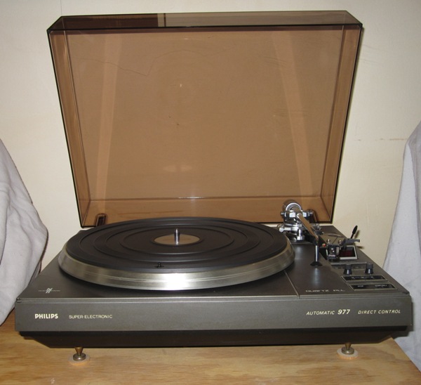 Philips AF 977 Turntable, Circa 1980